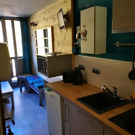 Studio chaleureux à LANSLEVILLARD VAL CENIS 2 pers + 1 enfant Extérieur photo