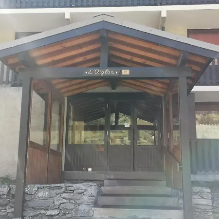 Studio chaleureux à LANSLEVILLARD VAL CENIS 2 pers + 1 enfant Extérieur photo